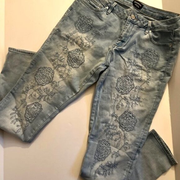 Bebe Embellished Skinny Blue Jeans - Size 31 - VGUC - Picture 2 of 8